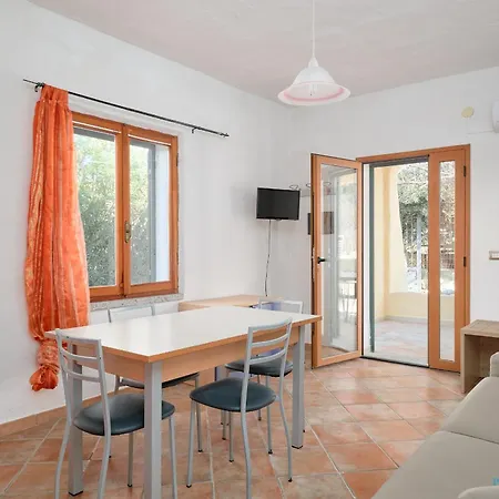 Holiday home Fiorito 300m By Portoottioluaffitti