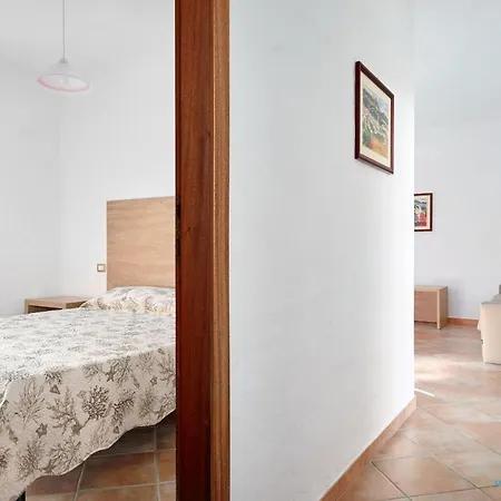 Fiorito 300m By Portoottioluaffitti *